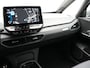 Volkswagen ID.3 First Plus 58 kWh incl afneembare trekhaak | SoH 92,9 % | Afneembare trekhaak | Apple Carplay | Navigatie | Voorstoelen verwarmd | Achteruitrij camera | Parkeersensoren voor en achter | Navigatie | Spraakbediening | Stuur verwarmd | W