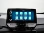 Volkswagen ID.3 First Plus 58 kWh incl afneembare trekhaak | SoH 92,9 % | Afneembare trekhaak | Apple Carplay | Navigatie | Voorstoelen verwarmd | Achteruitrij camera | Parkeersensoren voor en achter | Navigatie | Spraakbediening | Stuur verwarmd | W