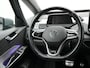 Volkswagen ID.3 First Plus 58 kWh incl afneembare trekhaak | SoH 92,9 % | Afneembare trekhaak | Apple Carplay | Navigatie | Voorstoelen verwarmd | Achteruitrij camera | Parkeersensoren voor en achter | Navigatie | Spraakbediening | Stuur verwarmd | W