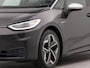 Volkswagen ID.3 First Plus 58 kWh incl afneembare trekhaak | SoH 92,9 % | Afneembare trekhaak | Apple Carplay | Navigatie | Voorstoelen verwarmd | Achteruitrij camera | Parkeersensoren voor en achter | Navigatie | Spraakbediening | Stuur verwarmd | W