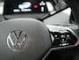 Volkswagen ID.3 First Plus 58 kWh incl afneembare trekhaak | SoH 92,9 % | Afneembare trekhaak | Apple Carplay | Navigatie | Voorstoelen verwarmd | Achteruitrij camera | Parkeersensoren voor en achter | Navigatie | Spraakbediening | Stuur verwarmd | W