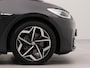 Volkswagen ID.3 First Plus 58 kWh incl afneembare trekhaak | SoH 92,9 % | Afneembare trekhaak | Apple Carplay | Navigatie | Voorstoelen verwarmd | Achteruitrij camera | Parkeersensoren voor en achter | Navigatie | Spraakbediening | Stuur verwarmd | W