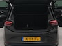 Volkswagen ID.3 First Plus 58 kWh incl afneembare trekhaak | SoH 92,9 % | Afneembare trekhaak | Apple Carplay | Navigatie | Voorstoelen verwarmd | Achteruitrij camera | Parkeersensoren voor en achter | Navigatie | Spraakbediening | Stuur verwarmd | W