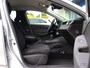 Renault Clio 1.6 E-Tech Hybrid 145 Equilibre | Automaat | Airco | Cruise Control | LED | Apple Carplay/Android Auto | Parkeer Sensoren | 16" Two Tone Velgen |