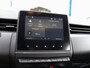 Renault Clio 1.6 E-Tech Hybrid 145 Equilibre | Automaat | Airco | Cruise Control | LED | Apple Carplay/Android Auto | Parkeer Sensoren | 16" Two Tone Velgen |