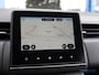 Renault Clio 1.6 E-Tech Hybrid 145 Equilibre | Automaat | Airco | Cruise Control | LED | Apple Carplay/Android Auto | Parkeer Sensoren | 16" Two Tone Velgen |