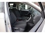 Volkswagen T-Roc 1.5 TSI 150pk Life Business | Trekhaak | Navigatie | PDC | Stoelverwarming