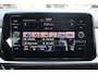 Volkswagen T-Roc 1.5 TSI 150pk Life Business | Trekhaak | Navigatie | PDC | Stoelverwarming