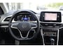 Volkswagen T-Roc 1.5 TSI 150pk Life Business | Trekhaak | Navigatie | PDC | Stoelverwarming