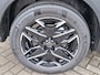 Peugeot 5008 GT Extra getint glas | Verwarmbare voorstoelen | Verwarmd stuurwiel | Adaptieve cruise control met Stop&Go functie | LED 3D-achterlichten | Pack Safety Plus