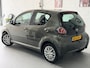 Toyota Aygo 1.0-12V Aspiration Green/ AUTOMAAT/ nap/ dealeronderhouden/ 1jaar apk/ airco/ EL-ramen/speciale uitvoering.