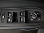 Volkswagen Golf 1.5 eTSI Life Edition GOAL 116 pk Automaat (DSG) | Verlengde garantie | Navigatie | Panoramadak | Parkeersensoren | Autom. airco (3 zones) | Stoelverwarming |