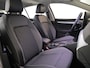 Volkswagen Golf 1.5 eTSI Life Edition GOAL 116 pk Automaat (DSG) | Verlengde garantie | Navigatie | Panoramadak | Parkeersensoren | Autom. airco (3 zones) | Stoelverwarming |