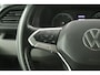 Volkswagen Transporter 2.0 TDI L2H1 140PK | Airco | Camera | Cruise | Carplay | 3 Zits | Trekhaak