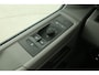 Volkswagen Transporter 2.0 TDI L2H1 140PK | Airco | Camera | Cruise | Carplay | 3 Zits | Trekhaak