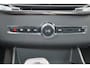 Volvo XC90 T8 Recharge AWD Ultra Black Ed. Exec. - Luchtvering - Panorama/schuifdak - IntelliSafe Assist & Surround - 360º Camera - Bowers & Wilkins audio - Adaptieve LED koplampen - Verwarmde voorstoelen, stuur & achterbank - Parkeersensoren voor & achter - Elektr. bedienb. voorstoelen met geheugen - Head up display - Draadloze tel. lader - Extra getint glas - 22' LMV