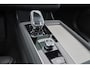 Volvo XC90 T8 Recharge AWD Ultra Black Ed. Exec. - Luchtvering - Panorama/schuifdak - IntelliSafe Assist & Surround - 360º Camera - Bowers & Wilkins audio - Adaptieve LED koplampen - Verwarmde voorstoelen, stuur & achterbank - Parkeersensoren voor & achter - Elektr. bedienb. voorstoelen met geheugen - Head up display - Draadloze tel. lader - Extra getint glas - 22' LMV