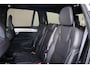 Volvo XC90 T8 Recharge AWD Ultra Black Ed. Exec. - Luchtvering - Panorama/schuifdak - IntelliSafe Assist & Surround - 360º Camera - Bowers & Wilkins audio - Adaptieve LED koplampen - Verwarmde voorstoelen, stuur & achterbank - Parkeersensoren voor & achter - Elektr. bedienb. voorstoelen met geheugen - Head up display - Draadloze tel. lader - Extra getint glas - 22' LMV