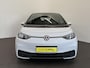 Volkswagen ID.3 Life 58 kWh SOH 92% Navigatie Apple Carplay Android Auto Parkeersensoren Adaptive Cruise Control Stoel- en stuurverwarming Climate Control
