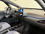 Volkswagen ID.3 Life 58 kWh SOH 92% Navigatie Apple Carplay Android Auto Parkeersensoren Adaptive Cruise Control Stoel- en stuurverwarming Climate Control