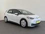 Volkswagen ID.3 Life 58 kWh SOH 92% Navigatie Apple Carplay Android Auto Parkeersensoren Adaptive Cruise Control Stoel- en stuurverwarming Climate Control