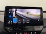 Volkswagen ID.3 Life 58 kWh SOH 92% Navigatie Apple Carplay Android Auto Parkeersensoren Adaptive Cruise Control Stoel- en stuurverwarming Climate Control