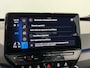 Volkswagen ID.3 Life 58 kWh SOH 92% Navigatie Apple Carplay Android Auto Parkeersensoren Adaptive Cruise Control Stoel- en stuurverwarming Climate Control