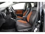 Toyota Auris Touring Sports 1.8 Hybrid Executive | Panoramadak | Navigatie | Stoelverwarming | Parkeersensoren voor/achter | LED | Keyless | Cruise Control | Clima | Camera | Rijstrooksensor | 16 inch | Bluetooth