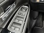 Mitsubishi Outlander 2.4 PHEV Pure / trekhaak / 1500 kg trekgewicht / Apple carplay / Android auto / achteruitrijcamera / cruise control / voor en achteruitrijsensoren /