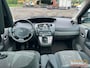 Renault Megane Scenic 7 zitter - APK Sept 2026 - 2.0L benzine - trekhaak - export only!