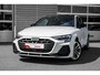 Audi A3 Sportback 45 TFSI e S edition Competition | Carbon Spoiler | Panoramadak | Stoelverwarming | Achteruitrijcamera |