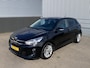 Kia Rio 1.0 TGDI DynamicLine NL-auto, boekjes compleet, cruise control, parkeersensoren achter, navigatie, Apple CarPlay/Android Auto, achteruitrij camera