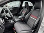 Mercedes-Benz A-klasse 180 Prestige SPORT STOELEN | 18 INCH LMV | NAVI | STOELVERWARMING