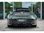 Porsche 911 4 GTS Oak Green Metallic Neo | Porsche InnoDrive | Lift l Achterasbesturing | Adaptieve cruise control | Elektrisch Schuifdak | BOSE Surround Sound System | Sportdesign | Sportstoelen Plus, elektrisch 18-voudig | Comfort Access |