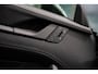 Porsche 911 4 GTS Oak Green Metallic Neo | Porsche InnoDrive | Lift l Achterasbesturing | Adaptieve cruise control | Elektrisch Schuifdak | BOSE Surround Sound System | Sportdesign | Sportstoelen Plus, elektrisch 18-voudig | Comfort Access |