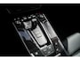 Porsche 911 4 GTS Oak Green Metallic Neo | Porsche InnoDrive | Lift l Achterasbesturing | Adaptieve cruise control | Elektrisch Schuifdak | BOSE Surround Sound System | Sportdesign | Sportstoelen Plus, elektrisch 18-voudig | Comfort Access |