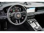 Porsche 911 4 GTS Oak Green Metallic Neo | Porsche InnoDrive | Lift l Achterasbesturing | Adaptieve cruise control | Elektrisch Schuifdak | BOSE Surround Sound System | Sportdesign | Sportstoelen Plus, elektrisch 18-voudig | Comfort Access |