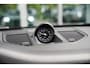 Porsche 911 4 GTS Oak Green Metallic Neo | Porsche InnoDrive | Lift l Achterasbesturing | Adaptieve cruise control | Elektrisch Schuifdak | BOSE Surround Sound System | Sportdesign | Sportstoelen Plus, elektrisch 18-voudig | Comfort Access |