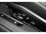 Porsche 911 4 GTS Oak Green Metallic Neo | Porsche InnoDrive | Lift l Achterasbesturing | Adaptieve cruise control | Elektrisch Schuifdak | BOSE Surround Sound System | Sportdesign | Sportstoelen Plus, elektrisch 18-voudig | Comfort Access |