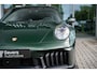 Porsche 911 4 GTS Oak Green Metallic Neo | Porsche InnoDrive | Lift l Achterasbesturing | Adaptieve cruise control | Elektrisch Schuifdak | BOSE Surround Sound System | Sportdesign | Sportstoelen Plus, elektrisch 18-voudig | Comfort Access |