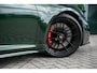 Porsche 911 4 GTS Oak Green Metallic Neo | Porsche InnoDrive | Lift l Achterasbesturing | Adaptieve cruise control | Elektrisch Schuifdak | BOSE Surround Sound System | Sportdesign | Sportstoelen Plus, elektrisch 18-voudig | Comfort Access |