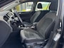 Volkswagen Golf 1.5 TSI 150 pk  DSG  Highline - Navi - Apple/Android - trekhaak