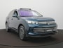 Volkswagen Tiguan 1.5 eHybrid Elegance Trekhaak - 19 Inch - Panoramadak - Leer - Navigatie