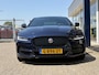 Jaguar XE 2.0 P250 SE / Automaat / 48.000 KM / NL-Auto / Vol-Leder / Stoelverwarming / Elektr.-Verstelbare Stoelen / Cruise-Control / Climate-Control / Apple-Carplay & Android-Auto / Keyless / LED / DAB Radio-Bluetooth / Navi / PDC V+A / Camera / 18'' LMV / ENZ.