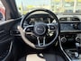 Jaguar XE 2.0 P250 SE / Automaat / 48.000 KM / NL-Auto / Vol-Leder / Stoelverwarming / Elektr.-Verstelbare Stoelen / Cruise-Control / Climate-Control / Apple-Carplay & Android-Auto / Keyless / LED / DAB Radio-Bluetooth / Navi / PDC V+A / Camera / 18'' LMV / ENZ.