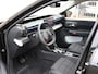 Citroën E-C3 Plus 113pk 44kWh | Draadloze Telefoonlader | Navigatie | Parkeersensoren Voor & Achter