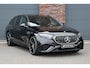Mercedes-Benz E-klasse Estate AMG 53 4MATIC+ | 585pk | Hyperscreen | Achterasbesturing | Distronic+ | Stoelventilatie | Trekhaak | Panoramadak | Digital Light | Burmester | HUD | Verwarmd Stuurwiel |