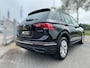 Volkswagen Tiguan 1.5 TSI Life CAMERA / TREKHAAK / STOELVERWARMING / STUURVERWARMING / CARPLAY / LED / VIRT. COCKPIT / ELEKTR KLEP