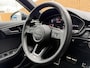Audi A4 Avant 40 TFSI S edition Competition 204pk Automaat | Stoelverwarming | Head-up display | Bang&Olufsen 3D soundsystem | Lendensteun | Stuurwiel verwarmd | Verkeersbord detectie | Climate & cruise control | Parkeersensoren voor en achter
