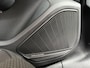 Audi A4 Avant 40 TFSI S edition Competition 204pk Automaat | Stoelverwarming | Head-up display | Bang&Olufsen 3D soundsystem | Lendensteun | Stuurwiel verwarmd | Verkeersbord detectie | Climate & cruise control | Parkeersensoren voor en achter